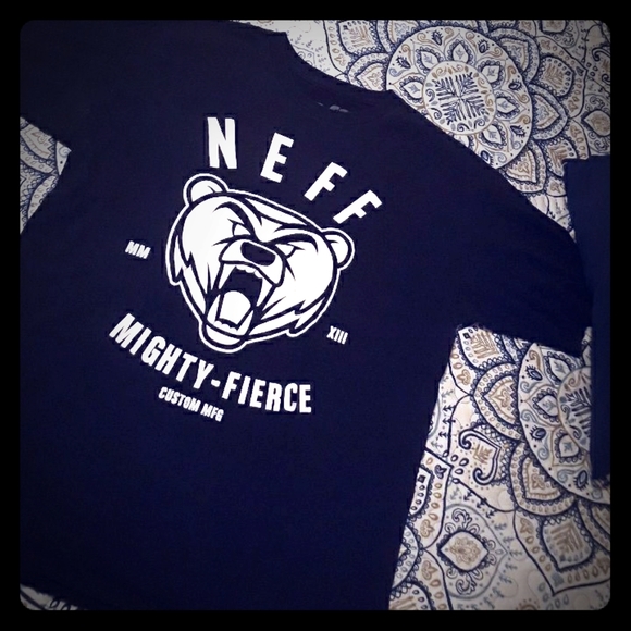 Tops - Picture 1 of 3